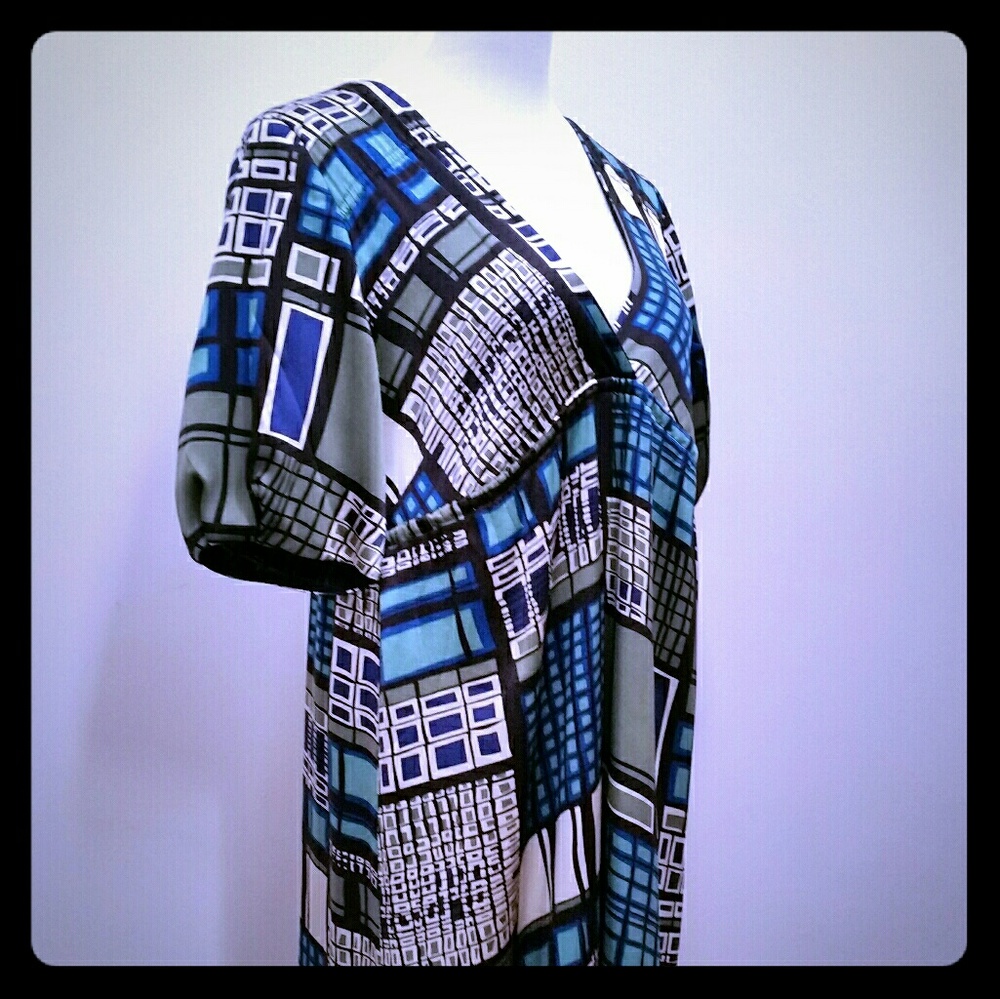 Single Dress silk bold design dress.